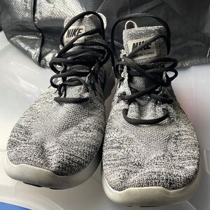 Men’s grey Nike free Flyknit running shoes size 12